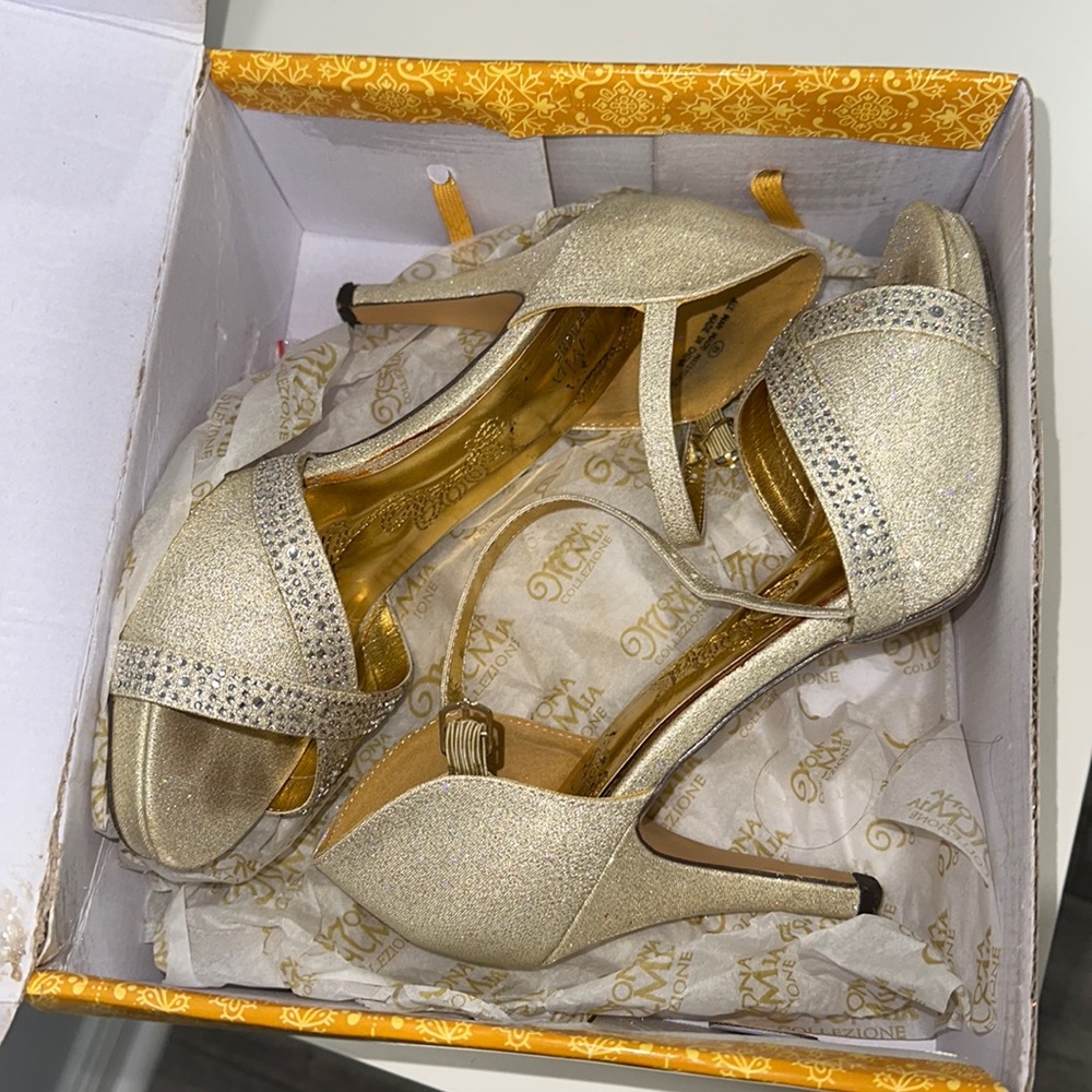 Like new Gold heels